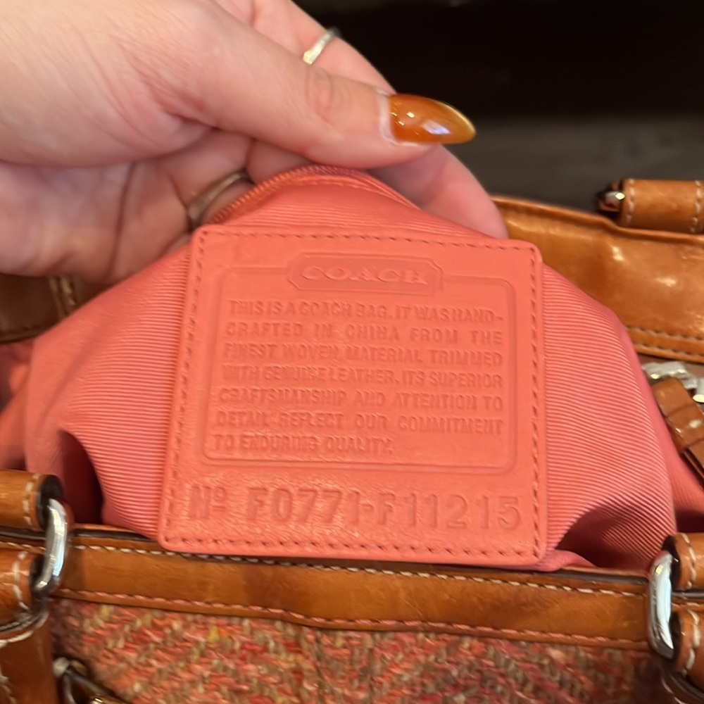 Coach Hampton Herringbone Tweed Satchel - F11215 NEAR VINTAGE - Picture 2 of 12